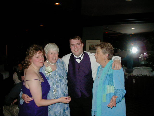 Amanda, Grandma, Mike, & Carolyn